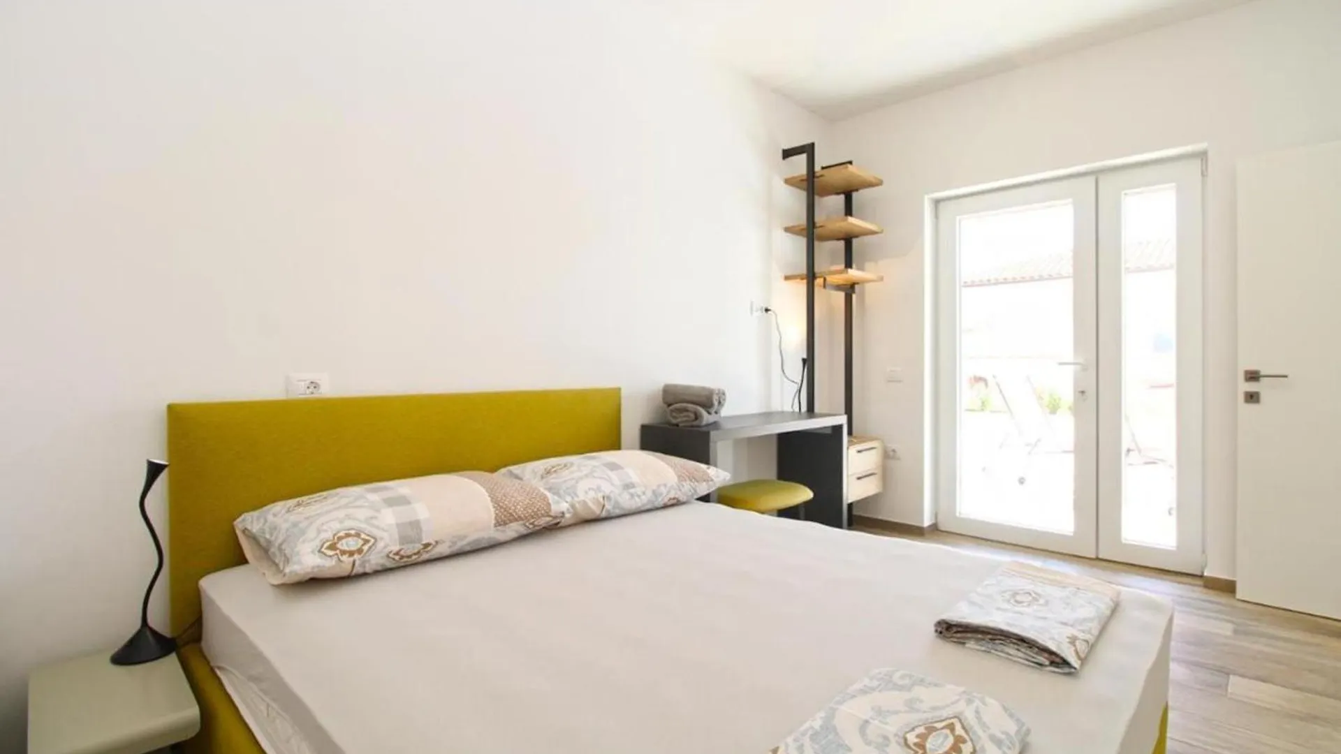 Modern Villa With Private Pool And Garden Pula